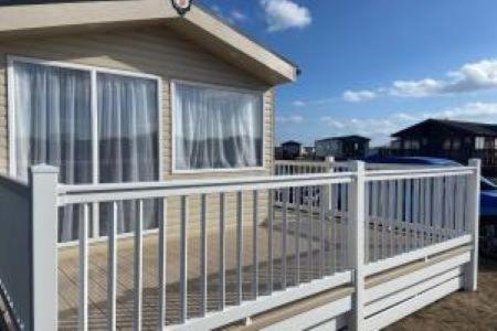 Silver Sands Holiday Park Hotel Lossiemouth Exterior photo